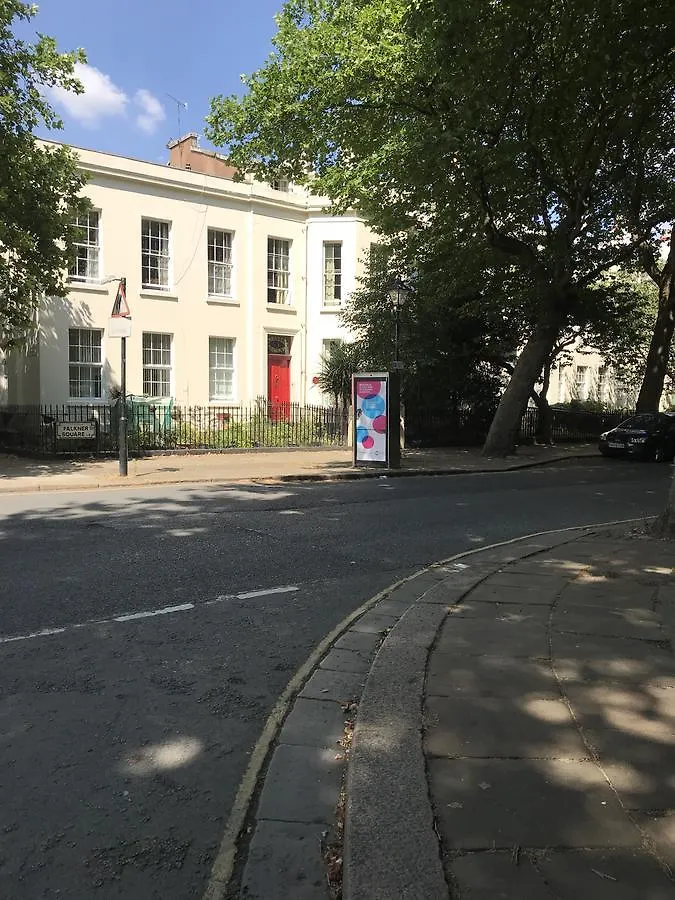 Embassie Backpackers Hostel Liverpool